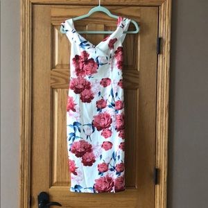 Brand new👗🌹🌺size small floral dress